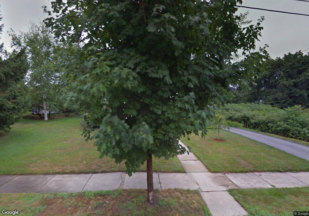 28 Raymond St, Nashua, NH 03064 - photo 1