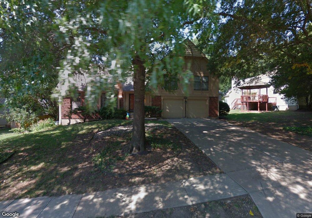 13202 W 77th Place, Shawnee, KS 66216 - photo 1