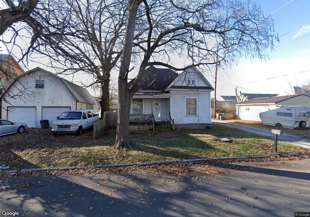 212 N 24th St, Parsons, KS 67357 - photo 1