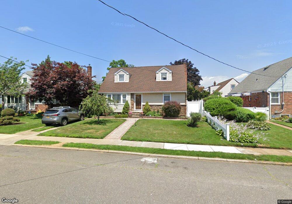 118 Casino St, Freeport, NY 11520 - photo 1