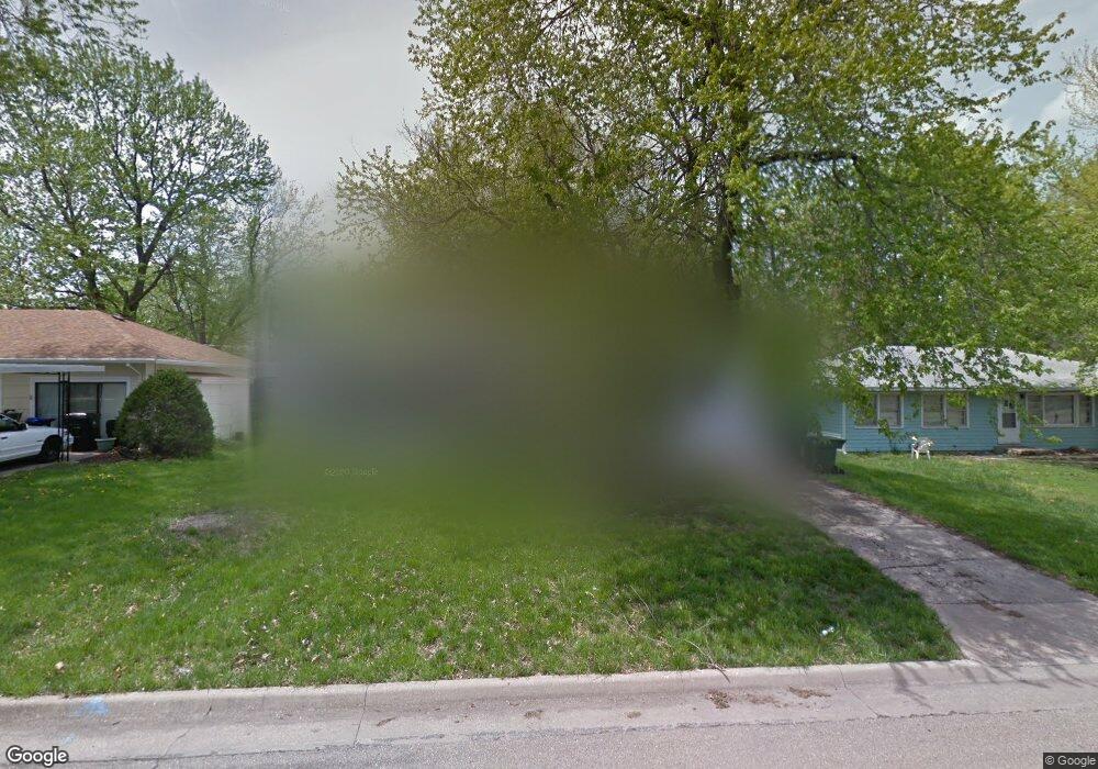 3619 SW Kerry Ave, Topeka, KS 66611 - photo 1