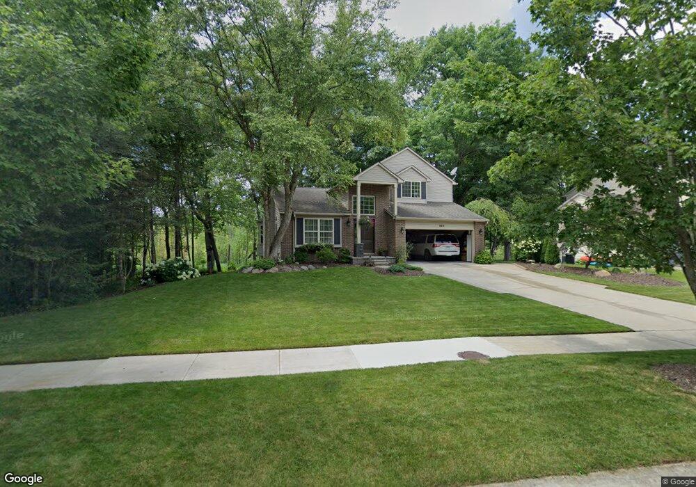 469 Cove View Dr, Waterford, MI 48327 - photo 1