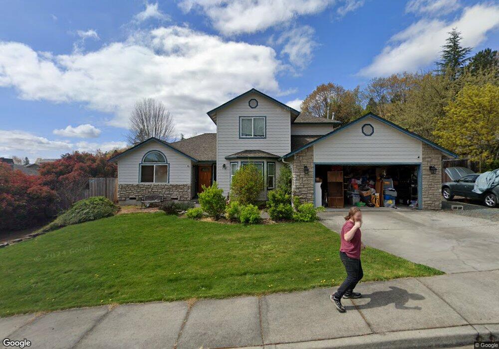 118 NW Constitution Cir, Grants Pass, OR 97526 - photo 1