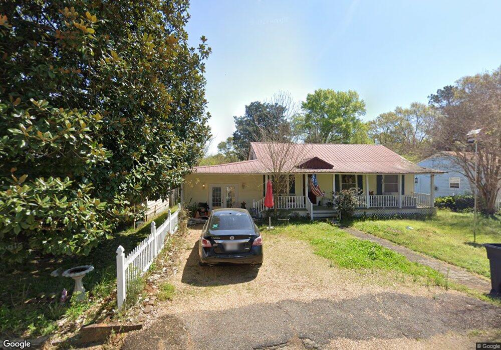 512 Hillcrest Ave, McComb, MS 39648 - photo 1