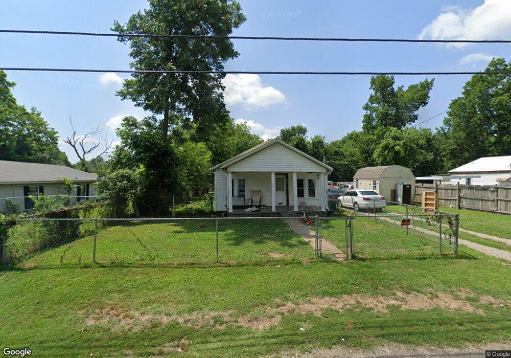 206 SW 5th St, Muldrow, OK 74948 - photo 1