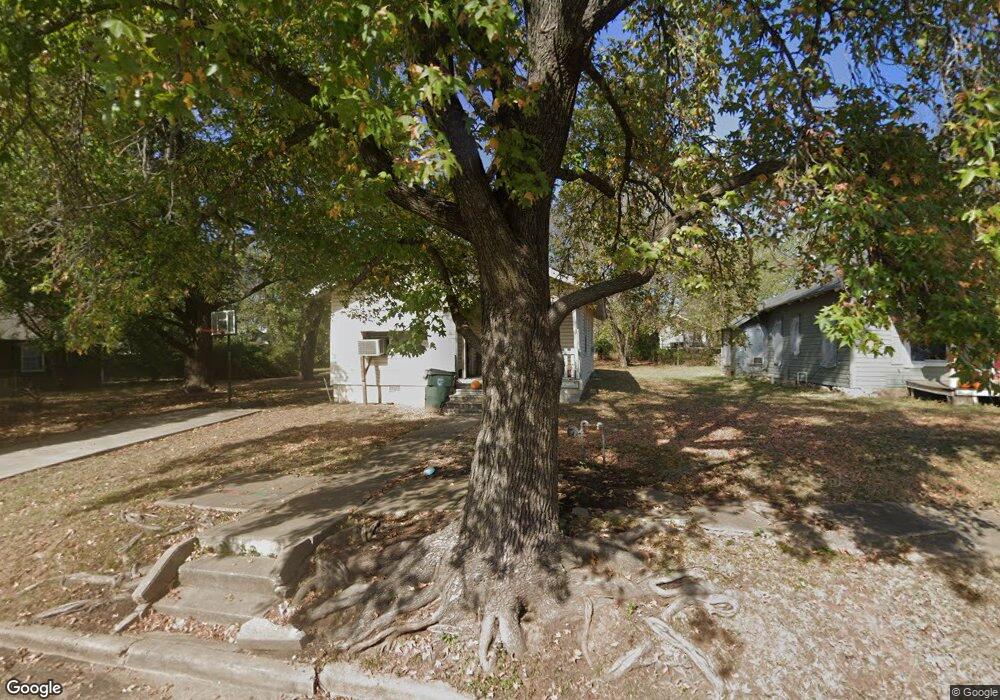 625 W 15th St, Okmulgee, OK 74447 - photo 1