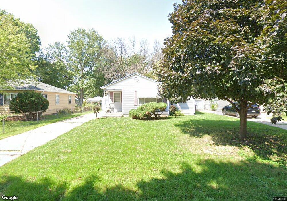 3826 38th St, Des Moines, IA 50310 - photo 1