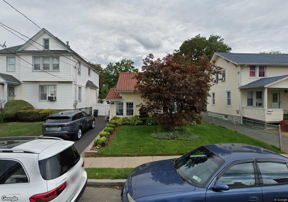 17 Blake Ave, Lynbrook, NY 11563 - photo 1