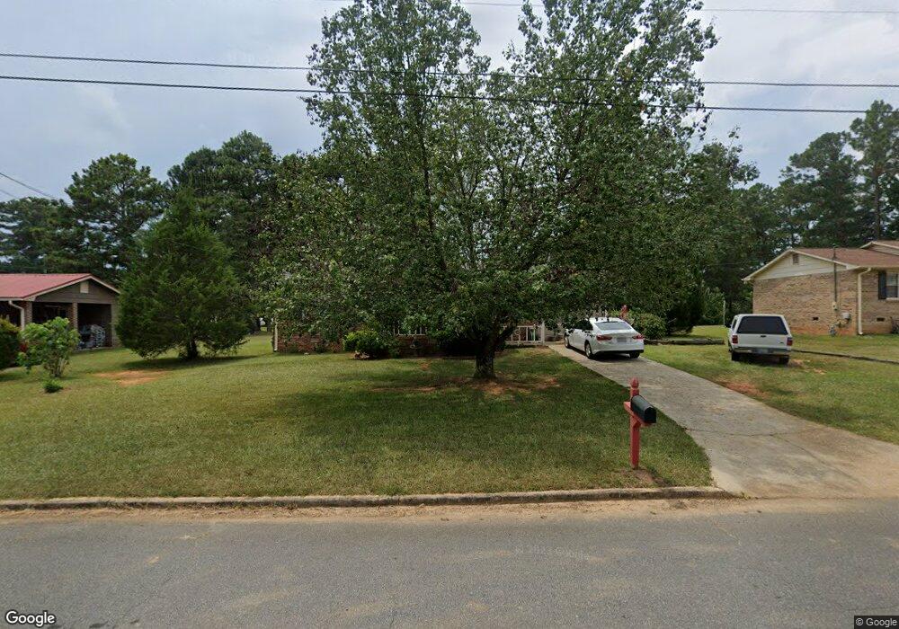 111 Bradley Cir, Barnesville, GA 30204 - photo 1