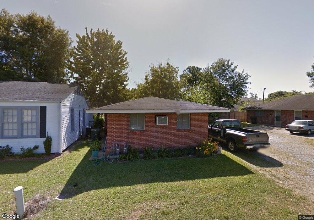 1513 Cottage Ln unit 2, Lake Charles, LA 70601 - photo 1