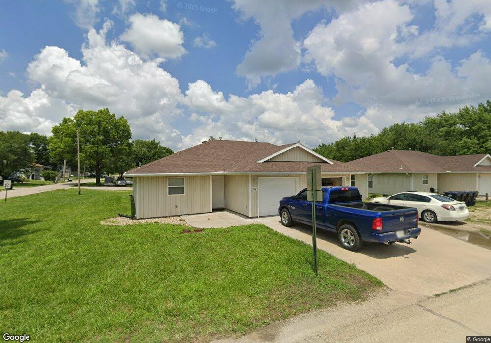 200 E 1st St unit A, Hoyt, KS 66440 - photo 1