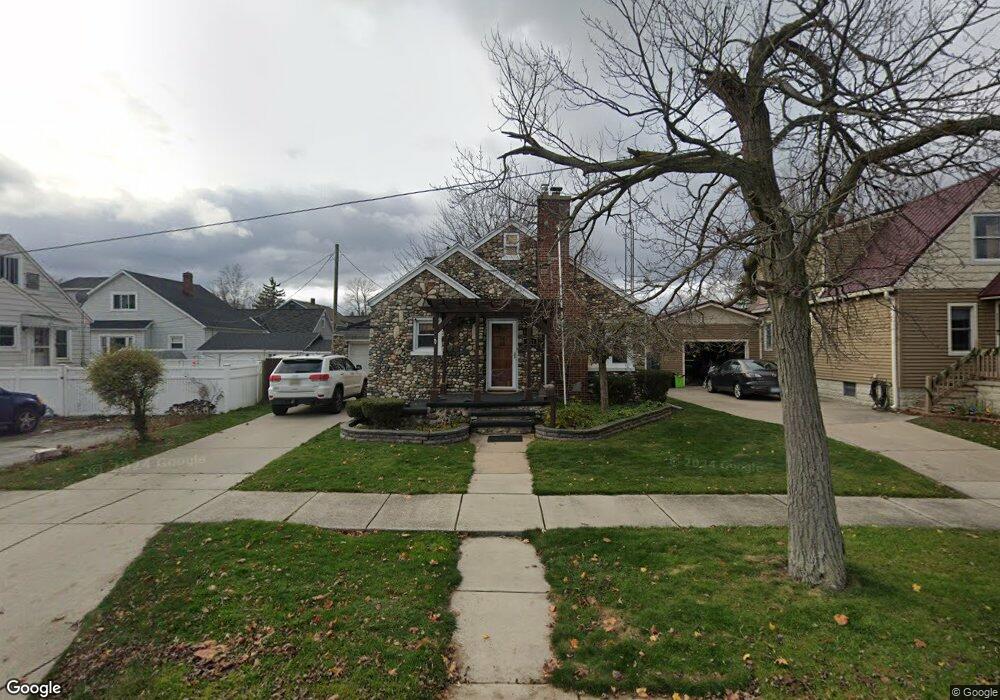 1221 18th St, Port Huron, MI 48060 - photo 1
