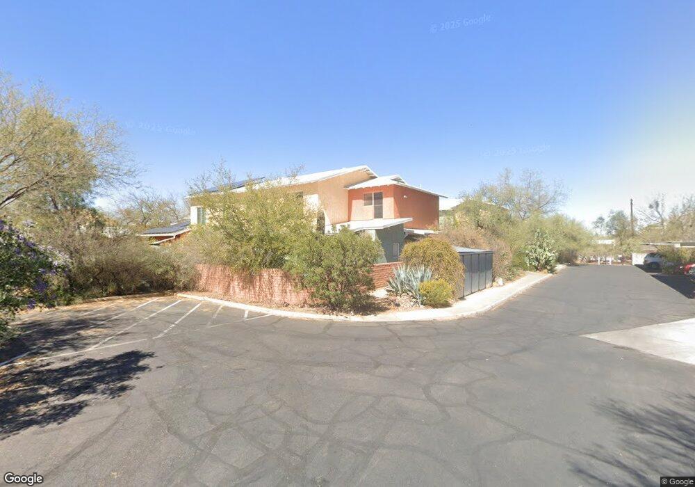 549 E Roger Rd, Tucson, AZ 85705 - photo 1