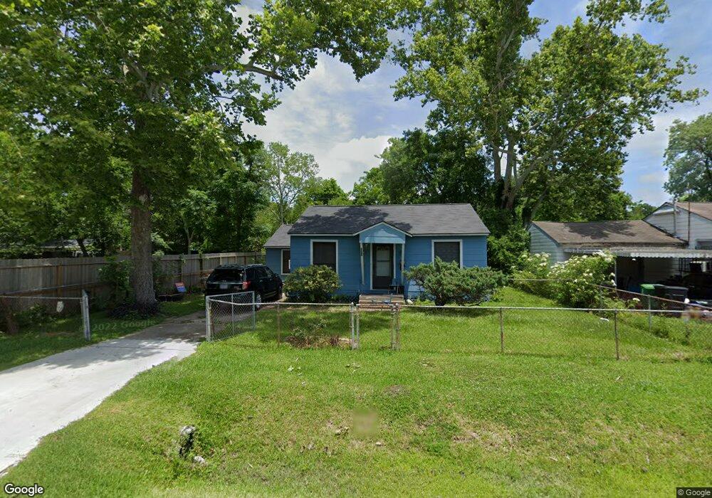 7213 Howton St, Houston, TX 77028 - photo 1