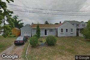 133 Foxboro Ave, Portsmouth, RI 02871