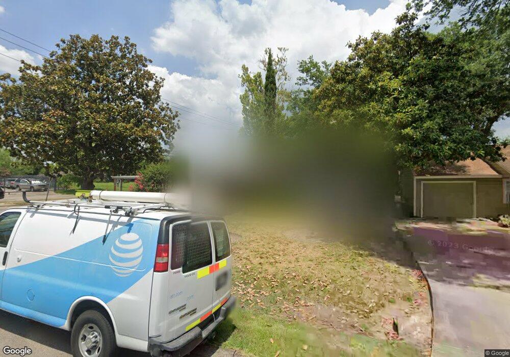 4322 Cadmus St, Houston, TX 77022 - photo 1