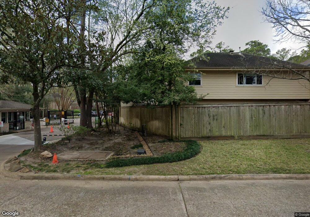 201 Vanderpool Ln unit 123, Houston, TX 77024 - photo 1