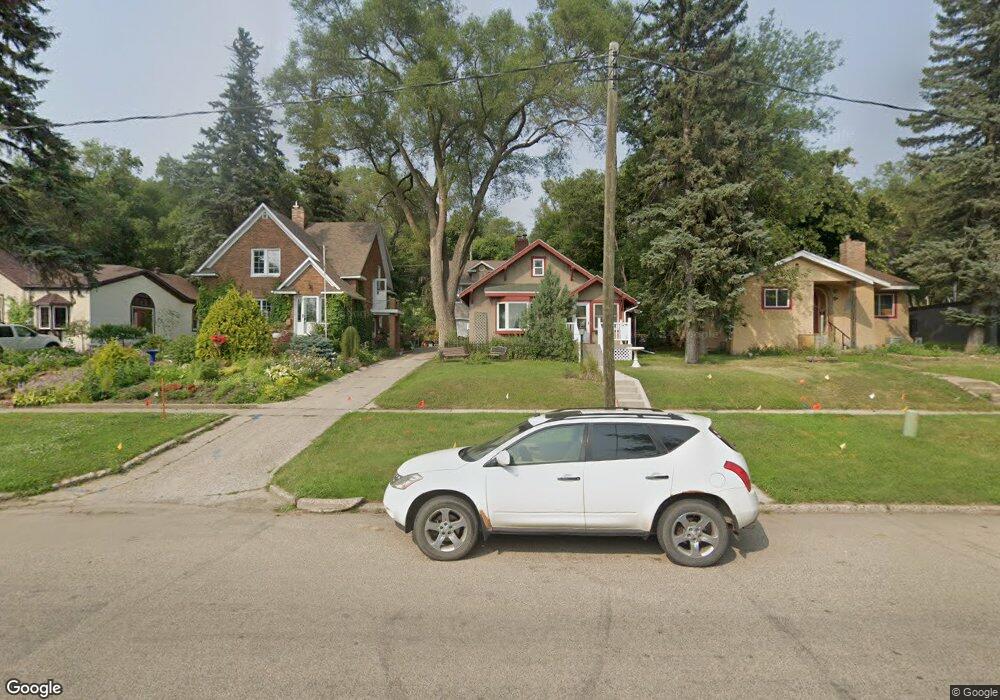 609 5th St NE, Jamestown, ND 58401 - photo 1