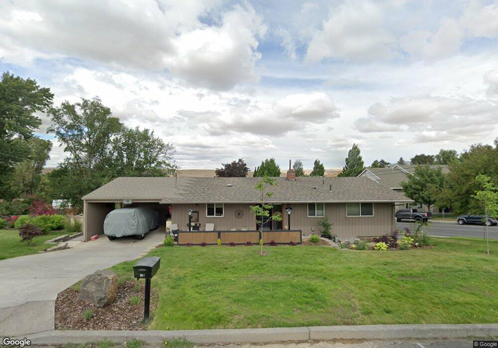 703 SW 29th St, Pendleton, OR 97801 - photo 1