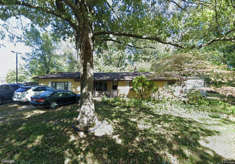 106 E Maple St, Raymore, MO 64083 - photo 1