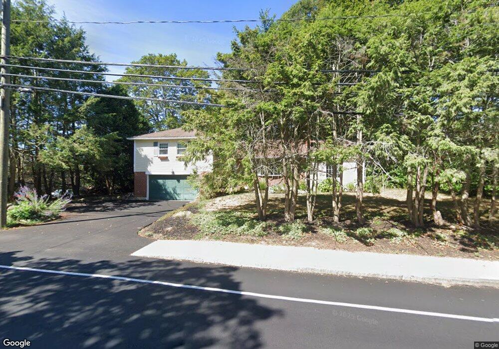 469 Sagamore Ave, Portsmouth, NH 03801 - photo 1