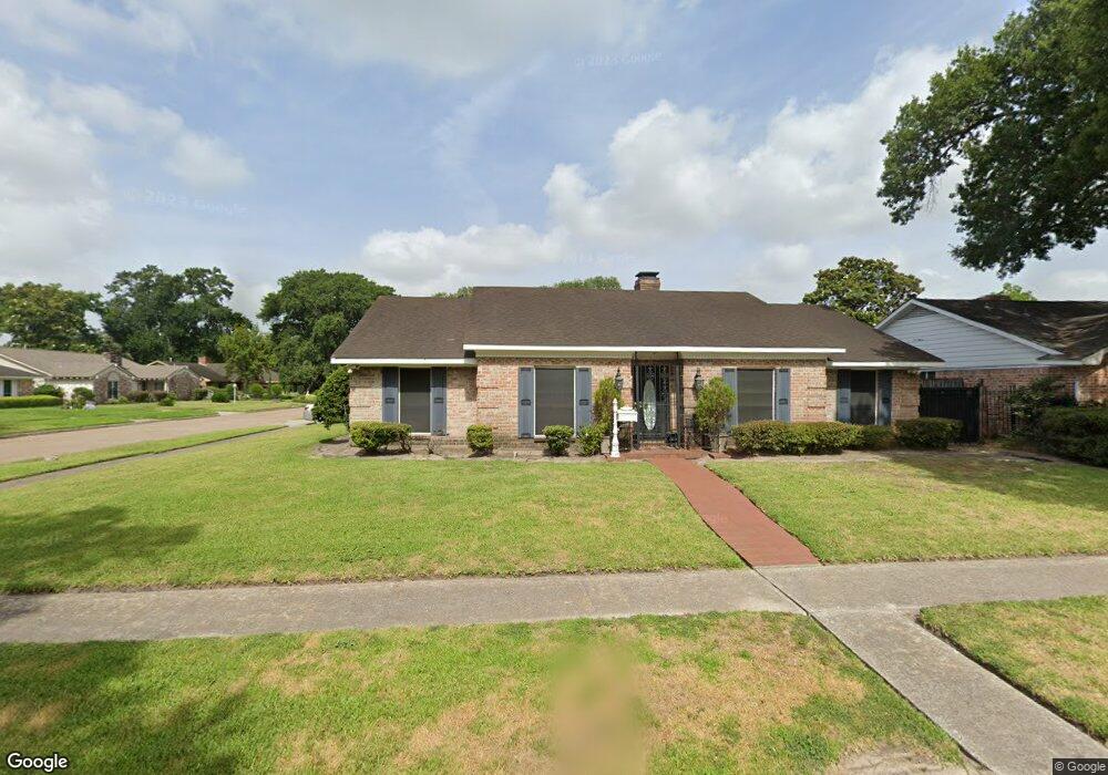 5403 Golf Dr, Houston, TX 77091 - photo 1