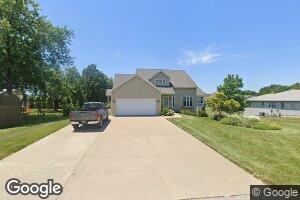 12 Apple Ln, Barry, IL 62312
