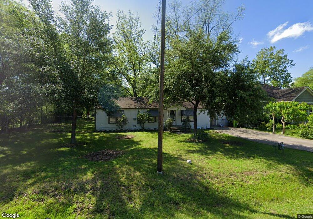 511 Kane St, Tomball, TX 77375 - photo 1