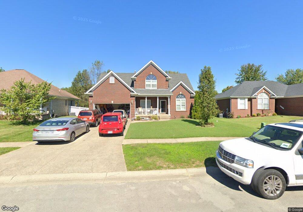 7407 Apple Mill Dr, Louisville, KY 40228 - photo 1