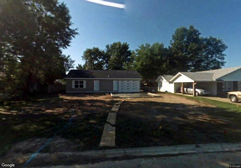 207 W Edgewood Ave, Effingham, IL 62401 - photo 1