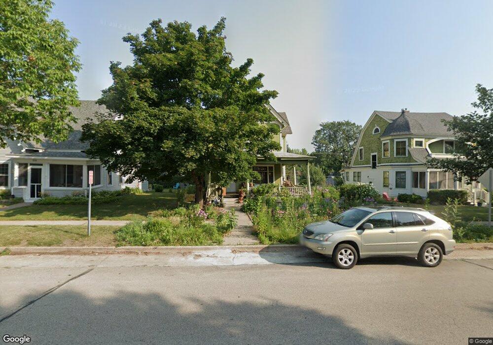 822 W 4th St, Red Wing, MN 55066 - photo 1