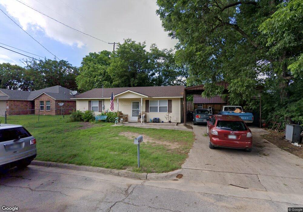 517 4th Ave NE, Ardmore, OK 73401 - photo 1