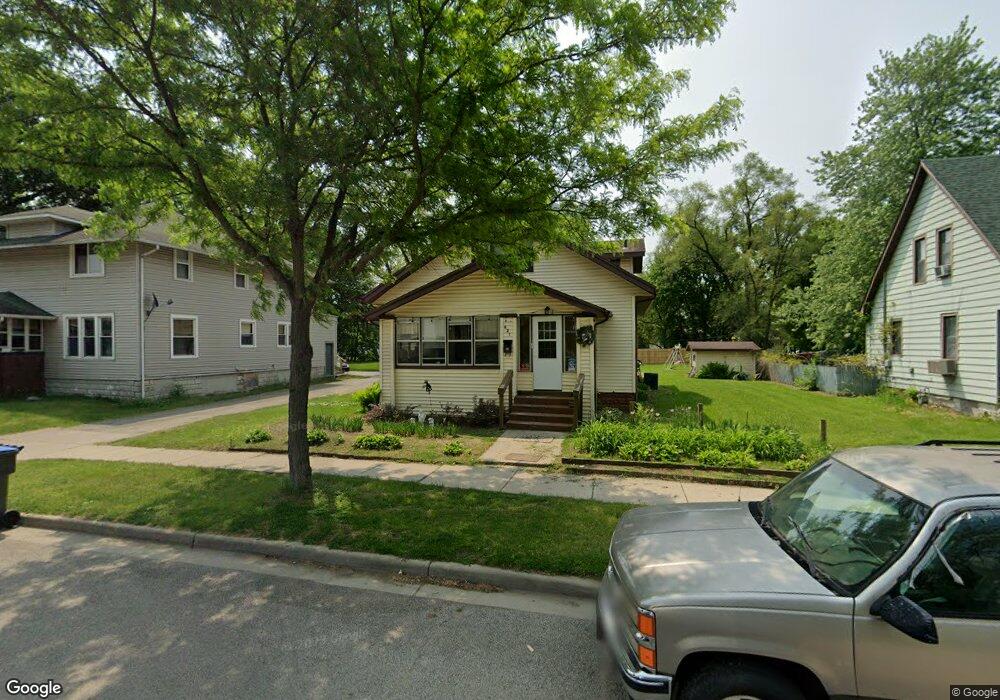 621 W Blaine Ave, Elkhart, IN 46516 - photo 1