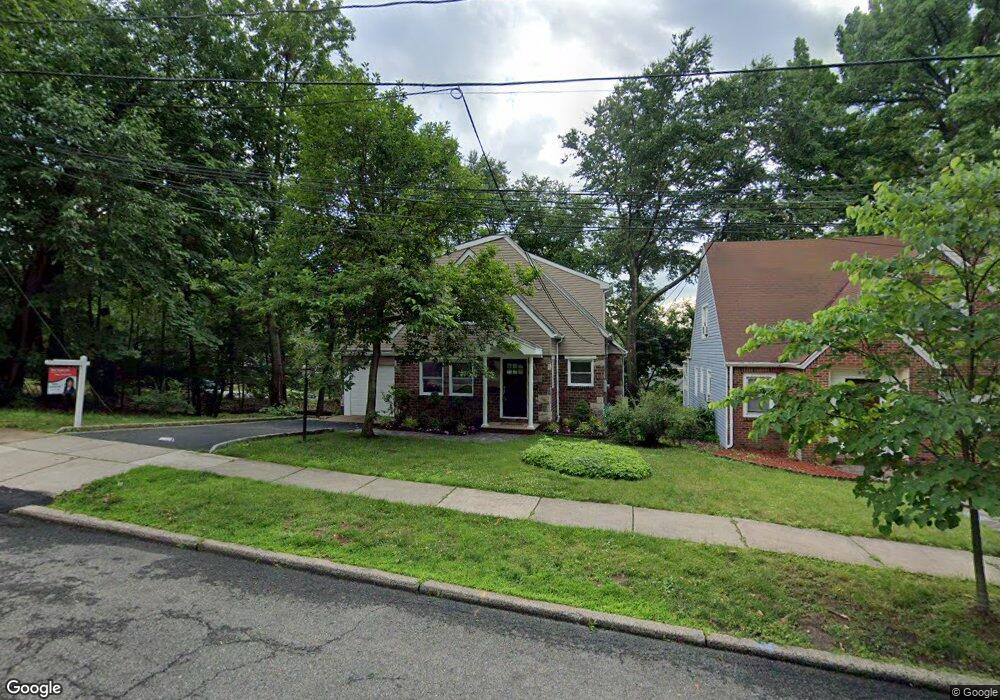 674 Northumberland Rd, Teaneck, NJ 07666 - photo 1