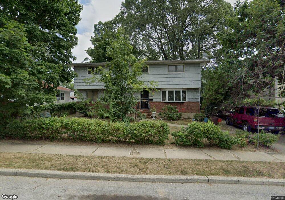 607 Chautauqua Ave, West Hempstead, NY 11552 - photo 1