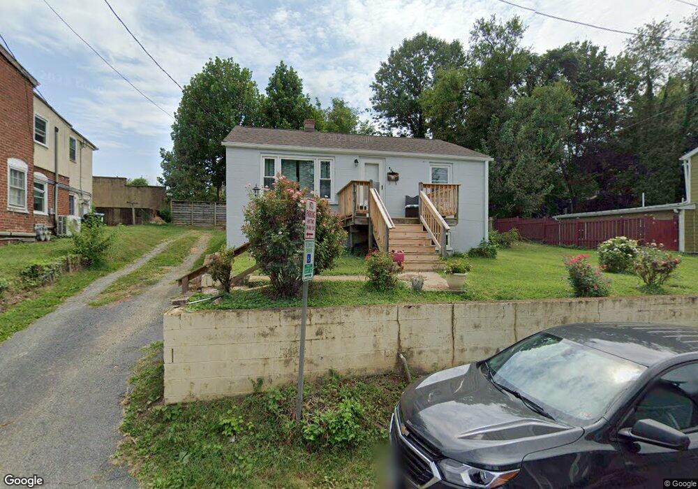 308 6 1/2 St SW, Charlottesville, VA 22903 - photo 1