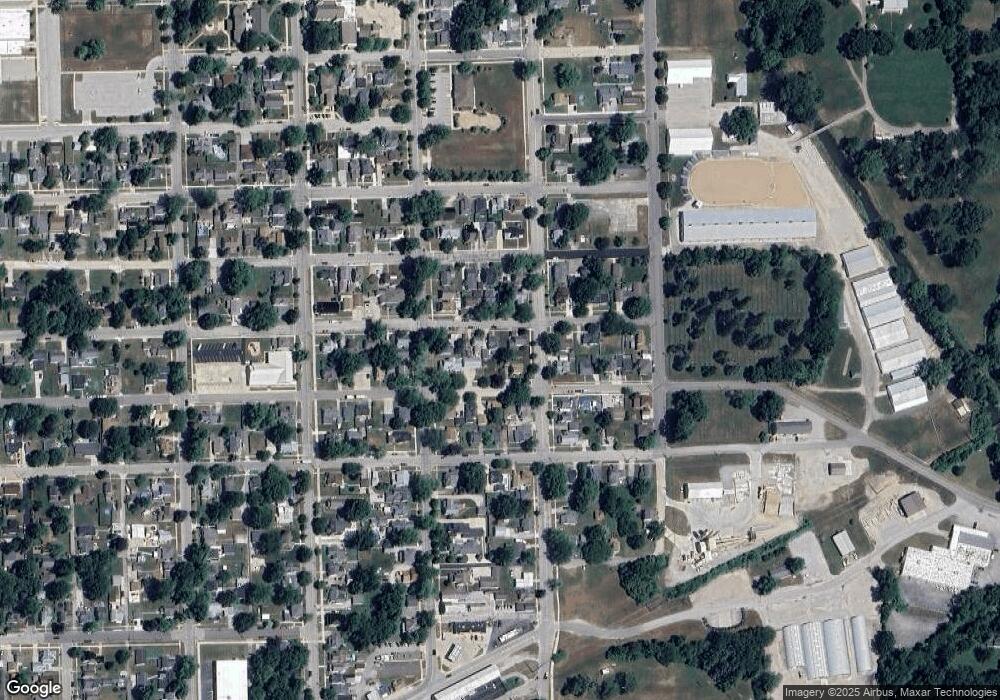 113 E 17th St, Auburn, IN 46706 - photo 1