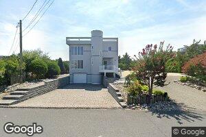 29 E 8th St, Barnegat Light, NJ 08006