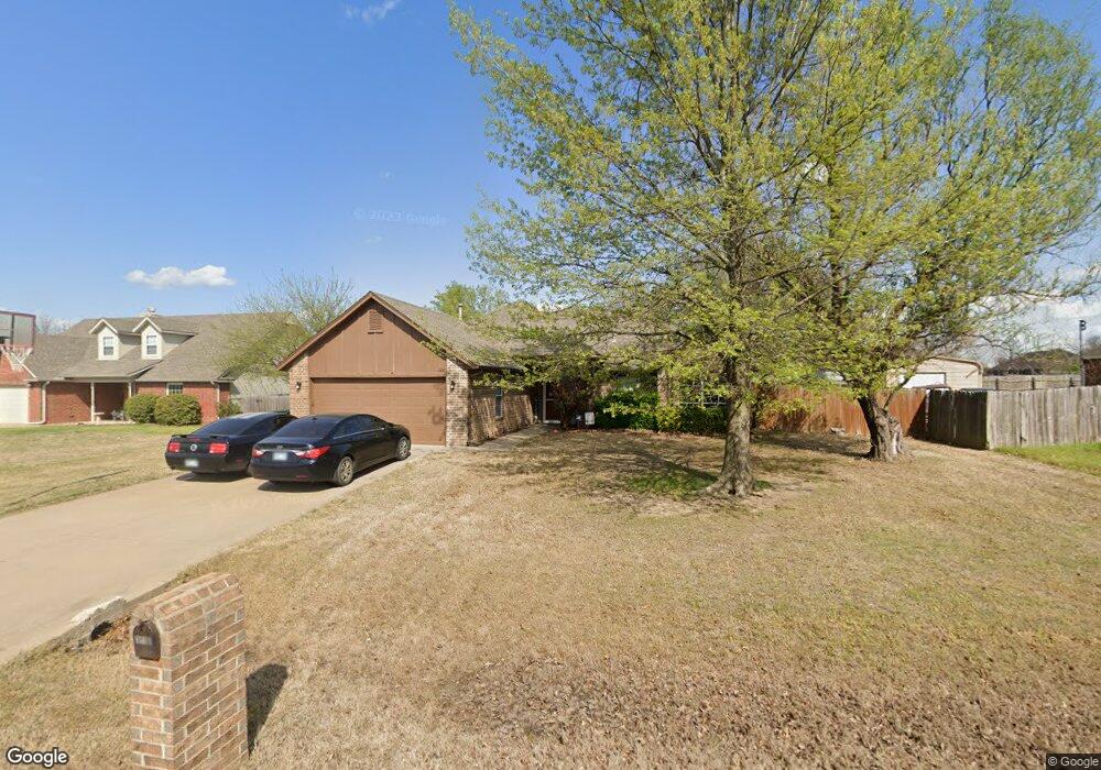 1109 S Quail Creek Ln, Skiatook, OK 74070 - photo 1