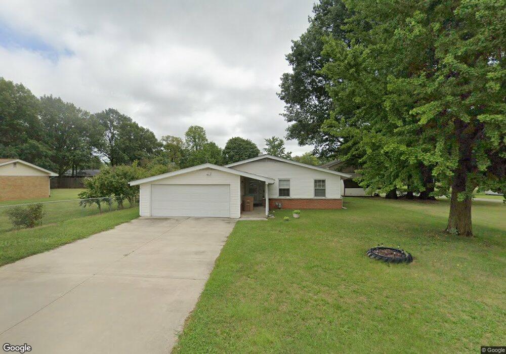 1425 Azelea Dr, Columbus, IN 47201 - photo 1