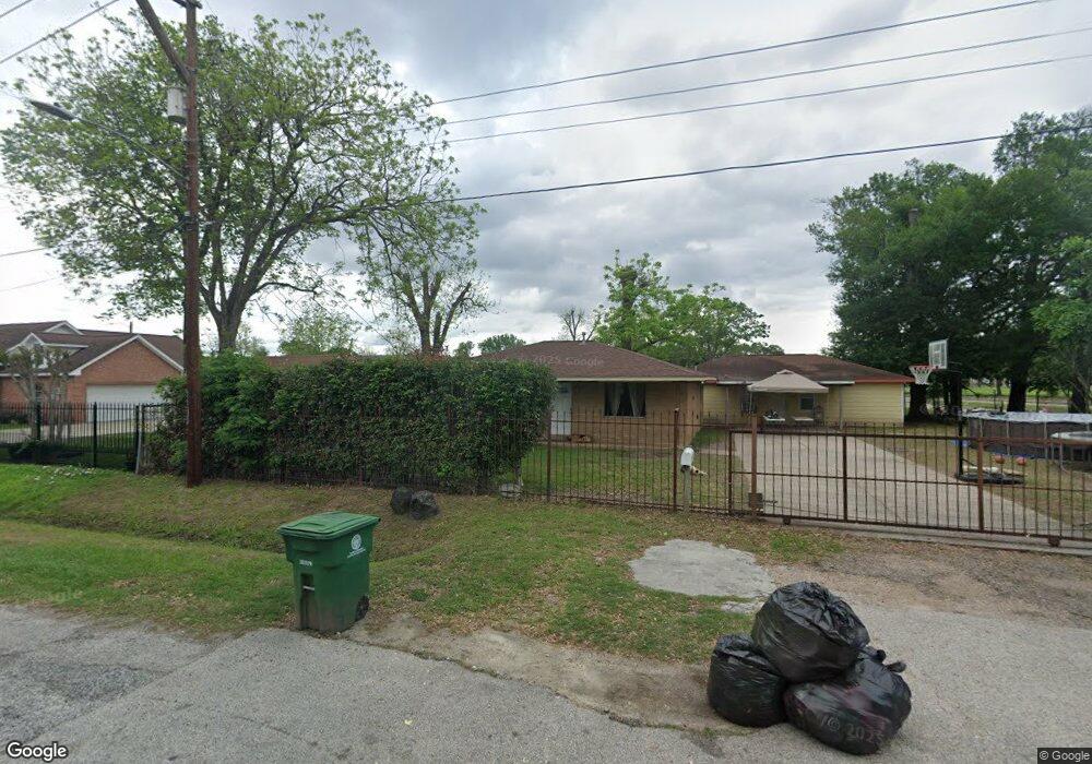 9414 Exeter St, Houston, TX 77093 - photo 1
