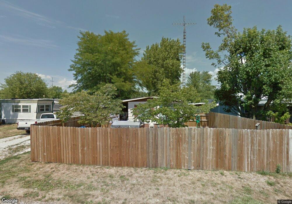 110 S Marnico Ln, Jacksonville, IL 62650 - photo 1