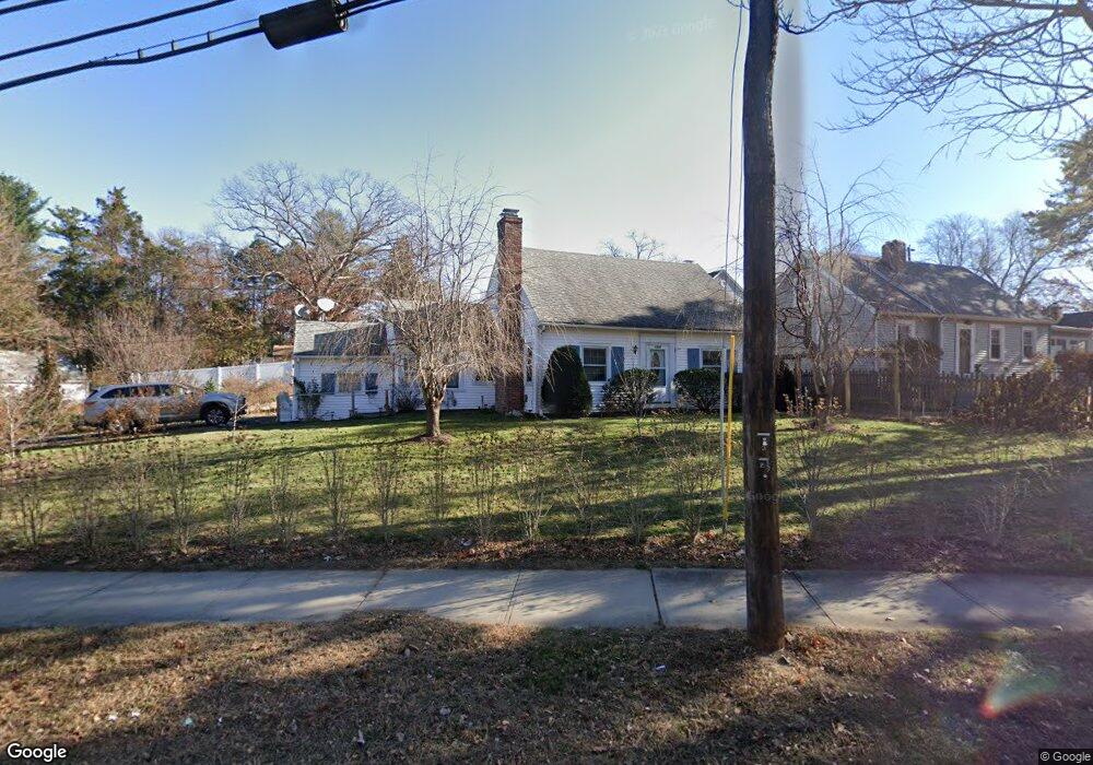 1311 Bradley Rd, Springfield, MA 01118 - photo 1