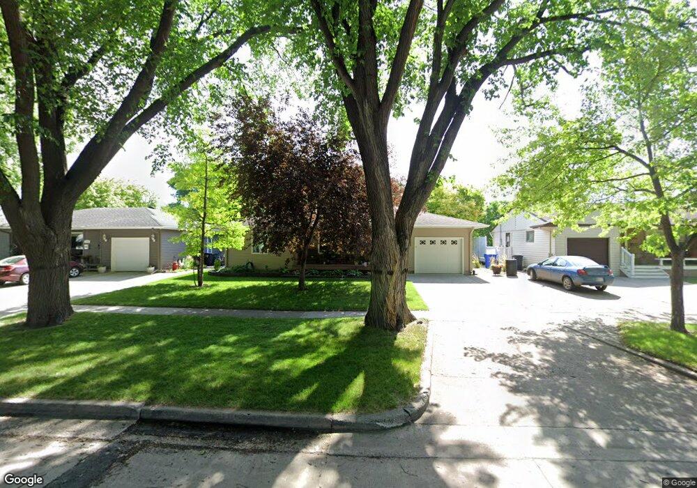 1742 14th St S, Fargo, ND 58103 - photo 1