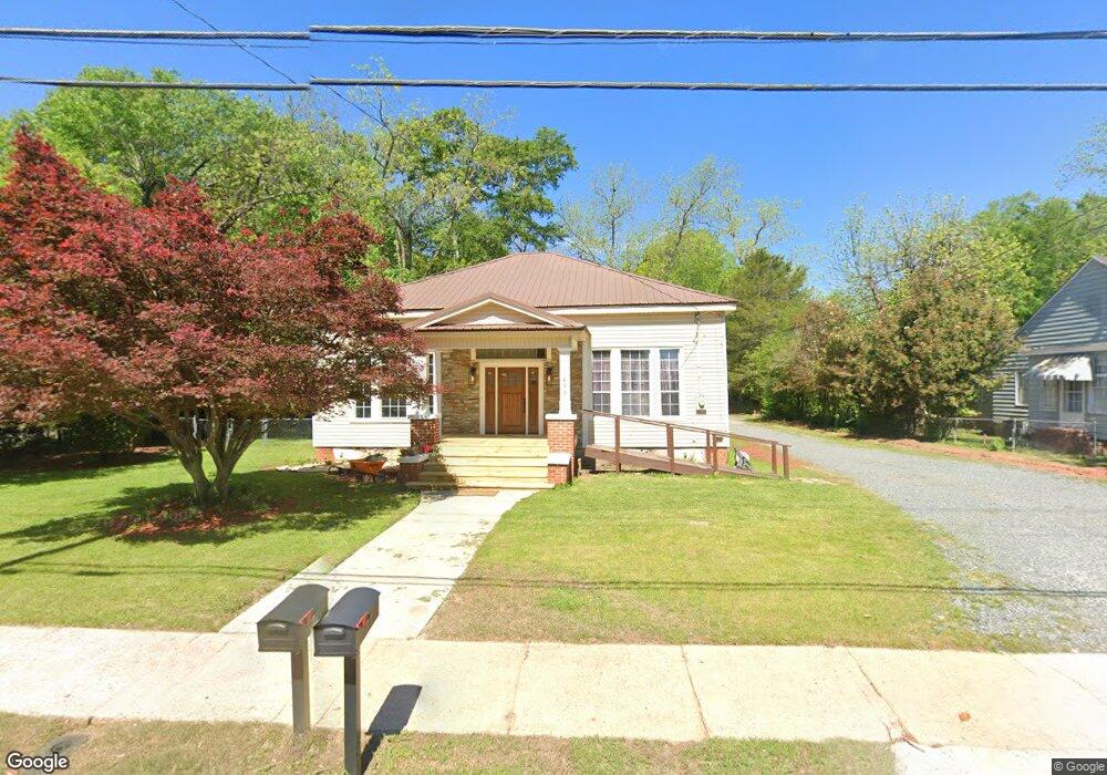 609 Greenwood St, Barnesville, GA 30204 - photo 1