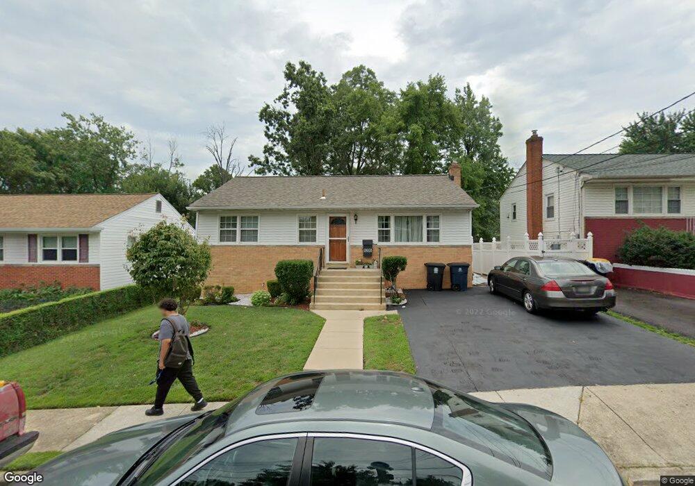 9205 3rd St, Lanham, MD 20706 - photo 1