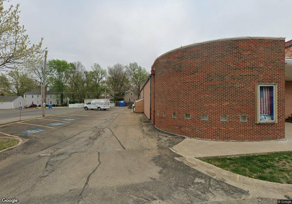 1216 SW Lakeside Dr, Topeka, KS 66604 - photo 1