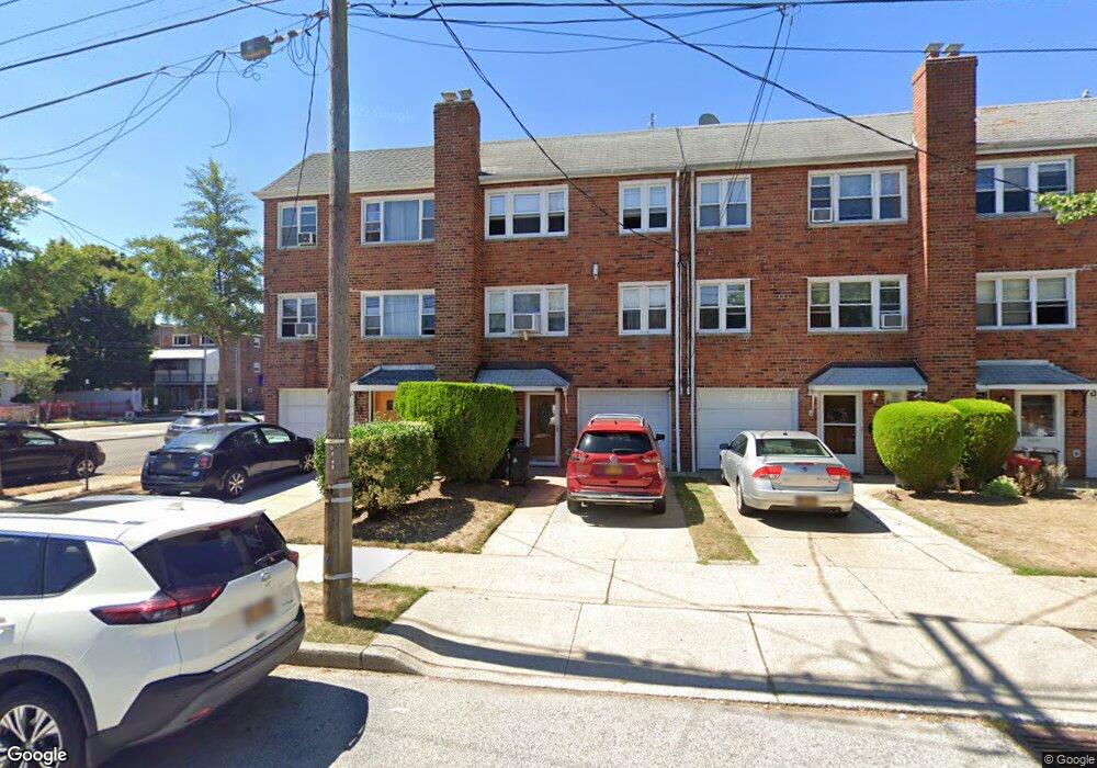 8356 265th St unit 2Fl, Floral Park, NY 11004 - photo 1