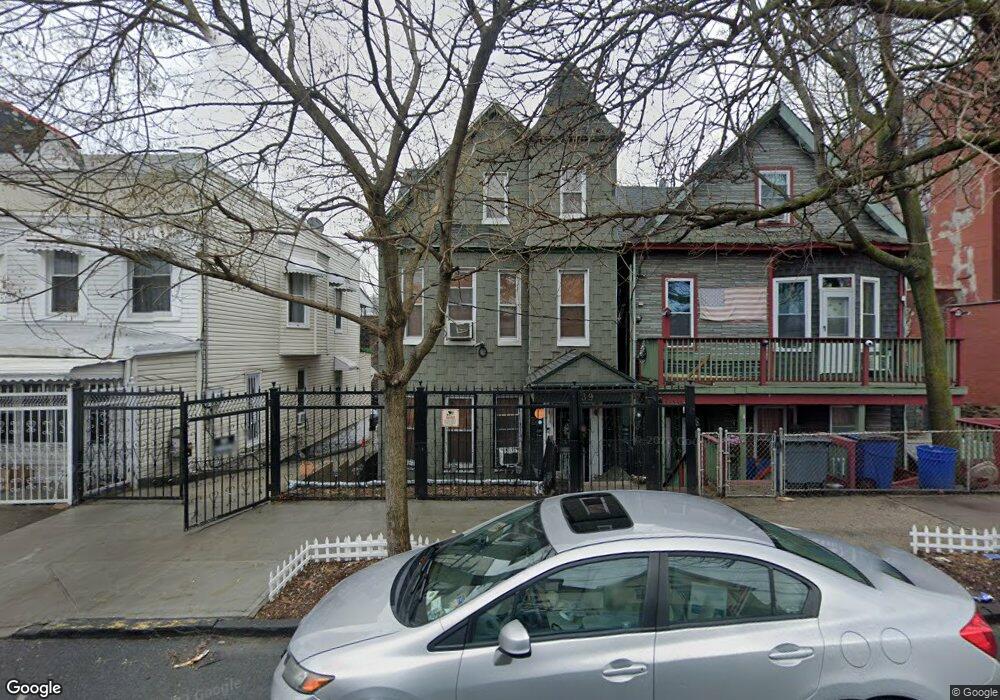 1539 Commonwealth Ave, Bronx, NY 10460 - photo 1