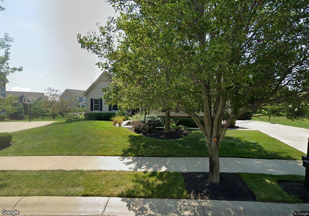 10519 Cloverfield Cir, Fishers, IN 46038 - photo 1